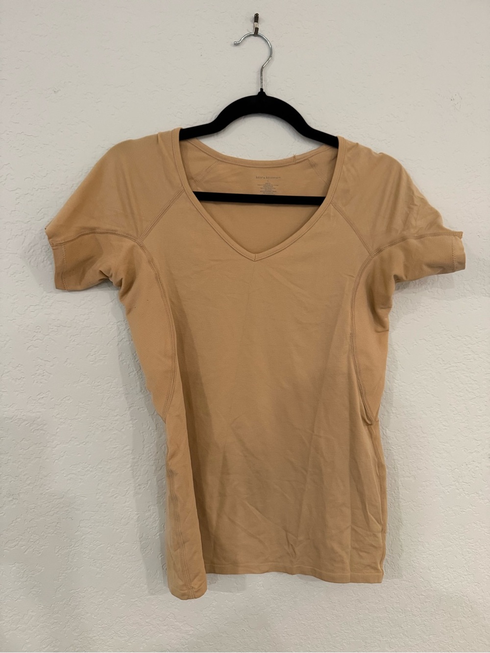 knix Women's Short Sleeve V-Neck sweat wicking shirt